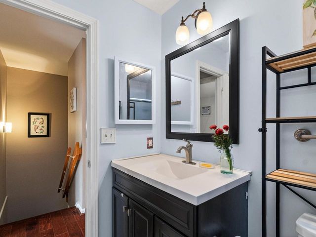 N15 Stonehedge Drive, South Burlington, VT 05403