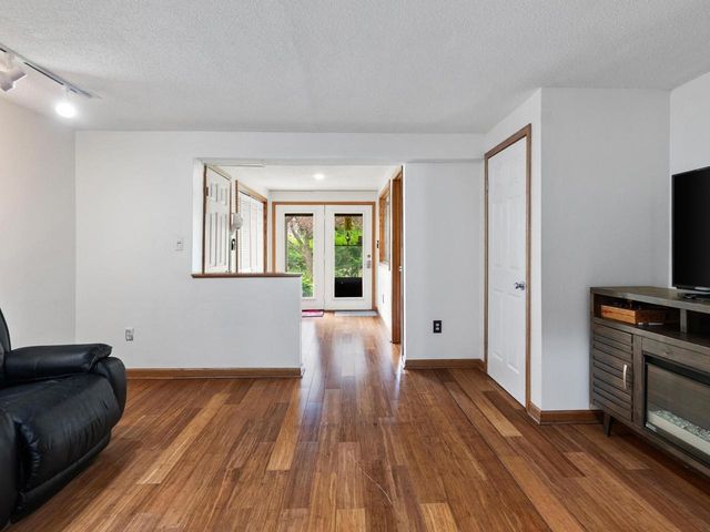 N15 Stonehedge Drive, South Burlington, VT 05403