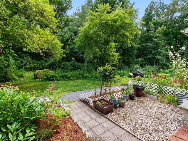 N15 Stonehedge Drive, South Burlington, VT 05403