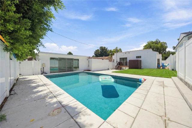 1338 Bruce, Glendale, CA 91202