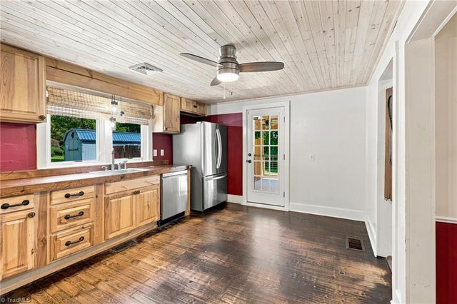 6667 Doral Drive, Tobaccoville, NC 27050