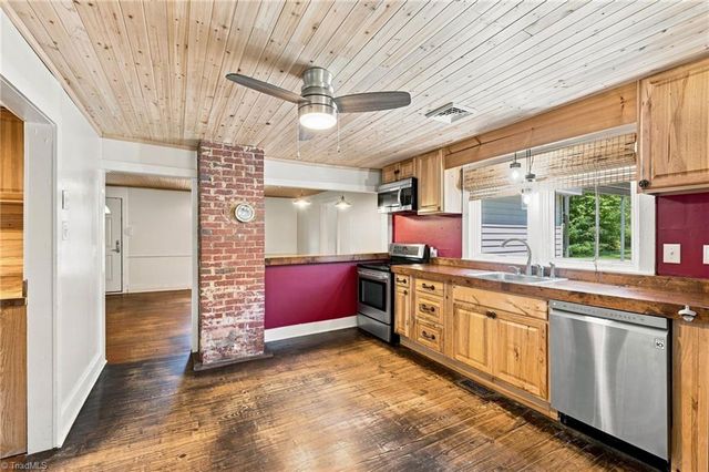 6667 Doral Drive, Tobaccoville, NC 27050