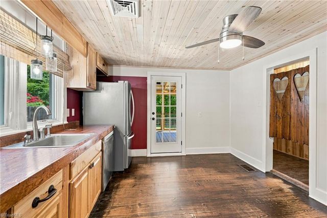6667 Doral Drive, Tobaccoville, NC 27050