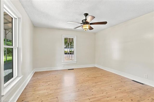 6667 Doral Drive, Tobaccoville, NC 27050