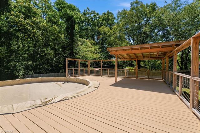 6667 Doral Drive, Tobaccoville, NC 27050