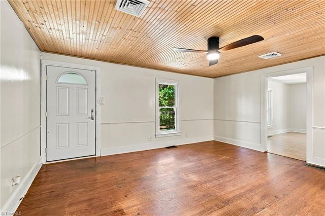 6667 Doral Drive, Tobaccoville, NC 27050
