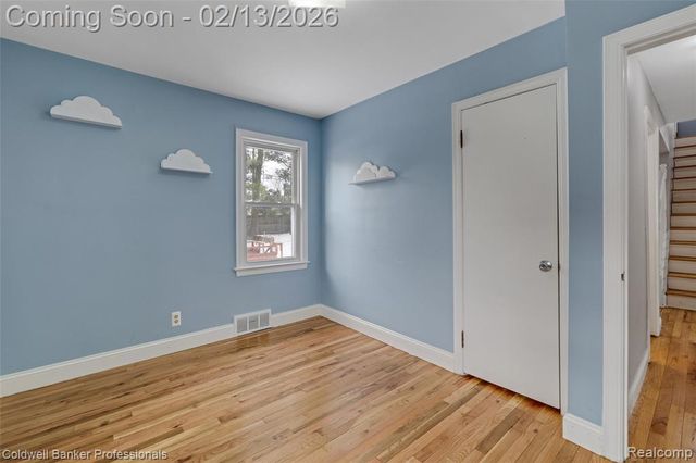 6821 N Lafayette Street, Dearborn Heights, MI 48127