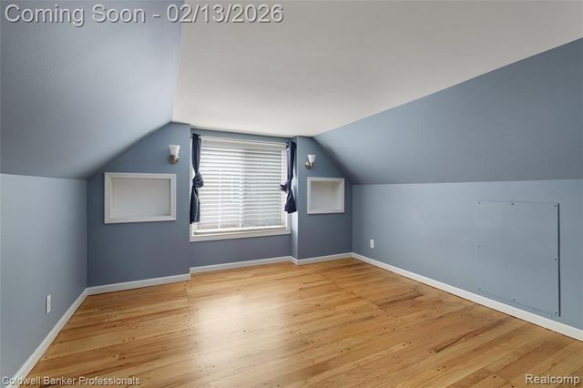 6821 N Lafayette Street, Dearborn Heights, MI 48127