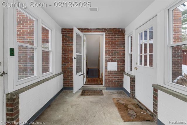 6821 N Lafayette Street, Dearborn Heights, MI 48127