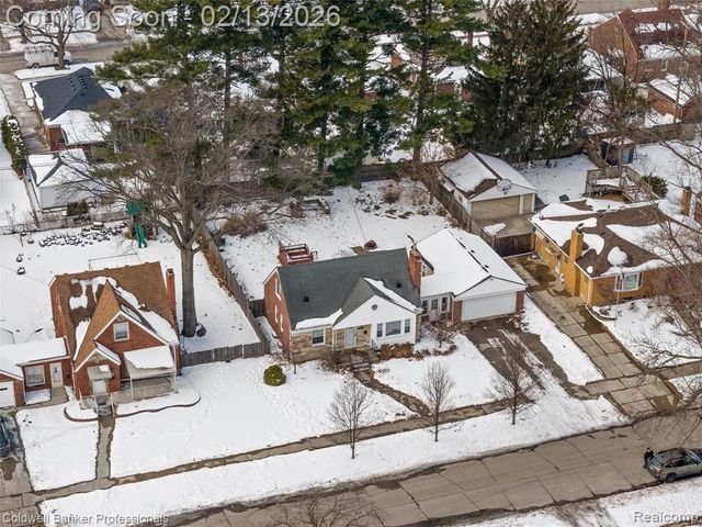 6821 N Lafayette Street, Dearborn Heights, MI 48127