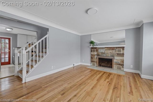 6821 N Lafayette Street, Dearborn Heights, MI 48127