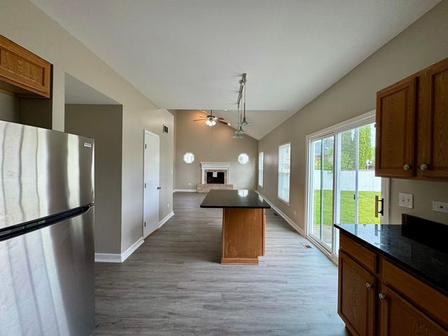 5522 Mallard Drive, Matteson, IL 60443