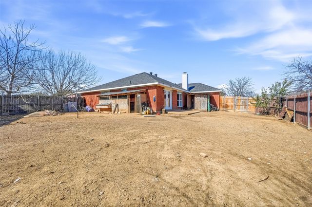 1308 Meadow Glen, Lancaster, TX 75146