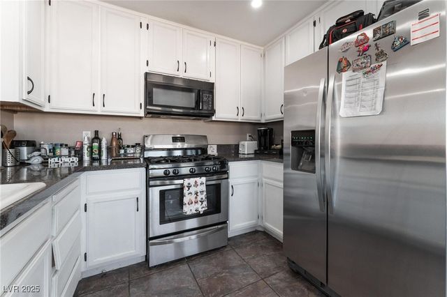 7912 Painted Rock Lane, Las Vegas, NV 89149