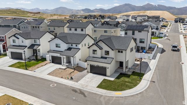 6632 S GLADE CREEK DR, West Jordan, UT 84081