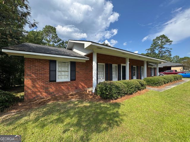 107 Bel Air Drive, Statesboro, GA 30459