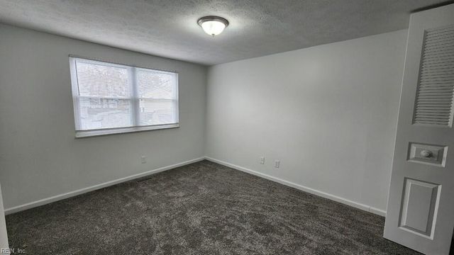 259 Windsor Castle DR, Newport News, VA 23608