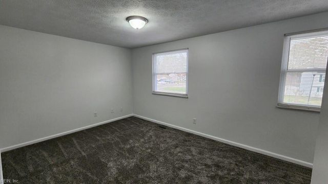 259 Windsor Castle DR, Newport News, VA 23608