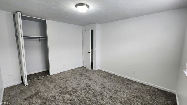 259 Windsor Castle DR, Newport News, VA 23608