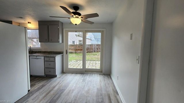 259 Windsor Castle DR, Newport News, VA 23608