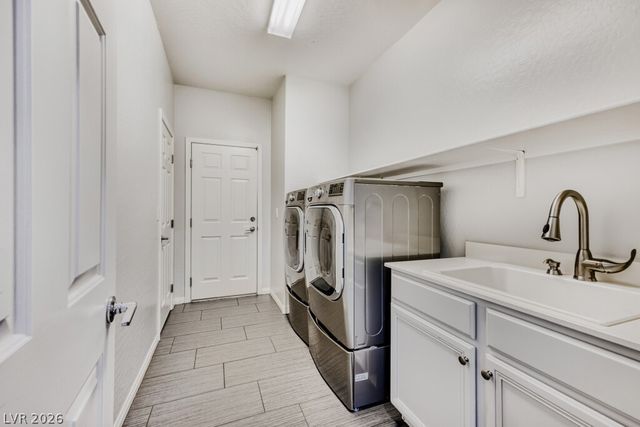 8097 Bosco Bay Avenue, Las Vegas, NV 89113