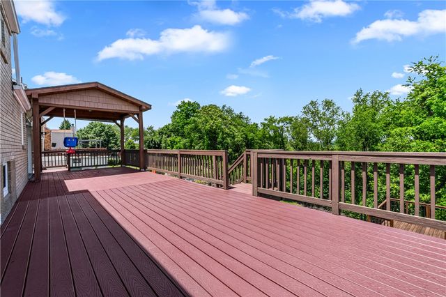 719 Baldwin Drive, Baldwin Boro, PA 15227