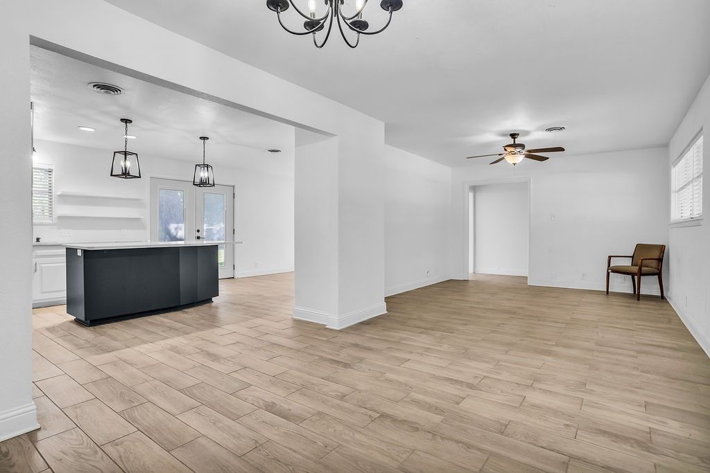 2318 Vega Street, Grand Prairie, TX 75050