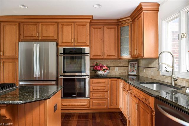 466 Windsor Park Road, Kernersville, NC 27284
