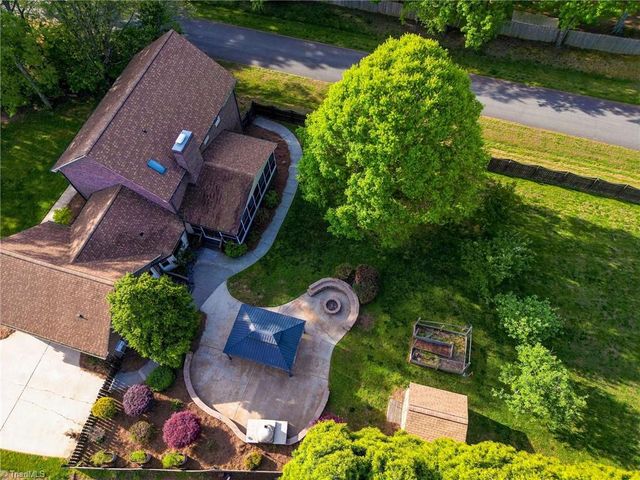 466 Windsor Park Road, Kernersville, NC 27284