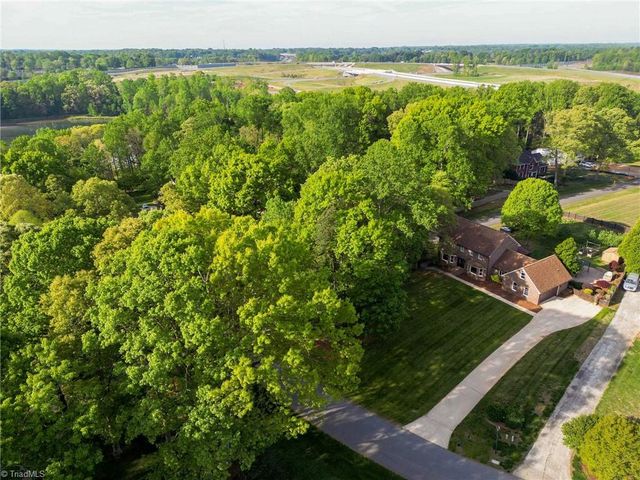 466 Windsor Park Road, Kernersville, NC 27284