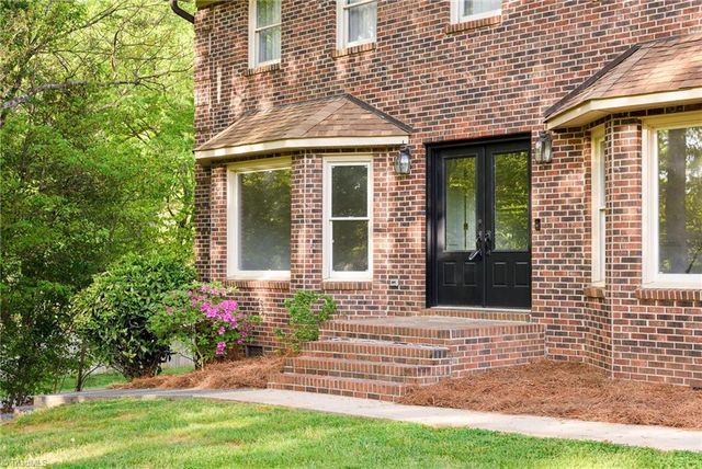 466 Windsor Park Road, Kernersville, NC 27284