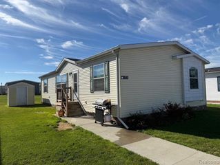 9718 Besants Court, Fenton, MI 48430