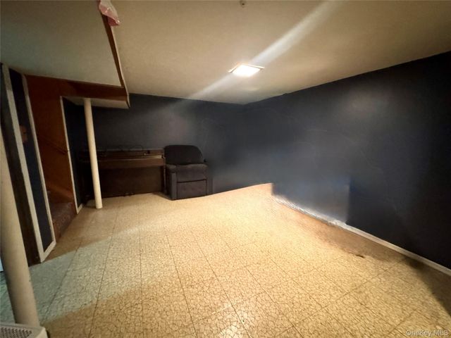 28 Euclid Avenue, Dix Hills, NY 11746