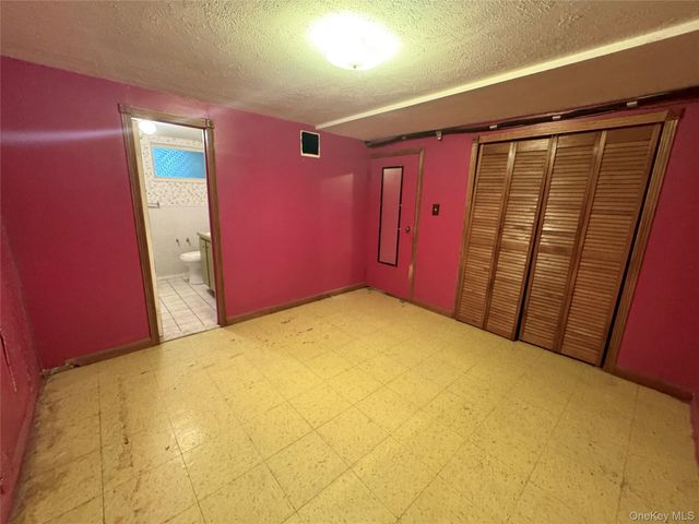 28 Euclid Avenue, Dix Hills, NY 11746