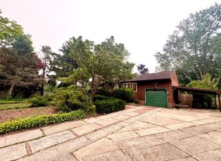 28 Euclid Avenue, Dix Hills, NY 11746