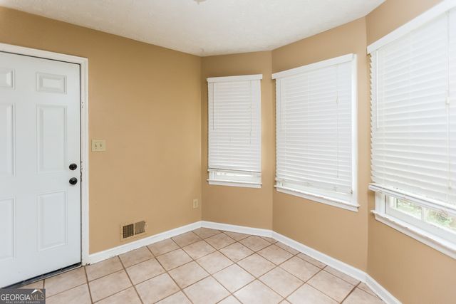 5851 Taylor Creek Drive, Canton, GA 30115