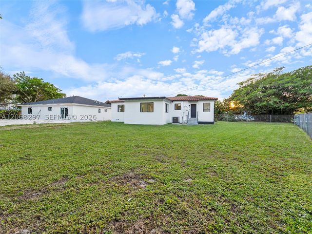 14545 Garden Dr, Miami, FL 33168