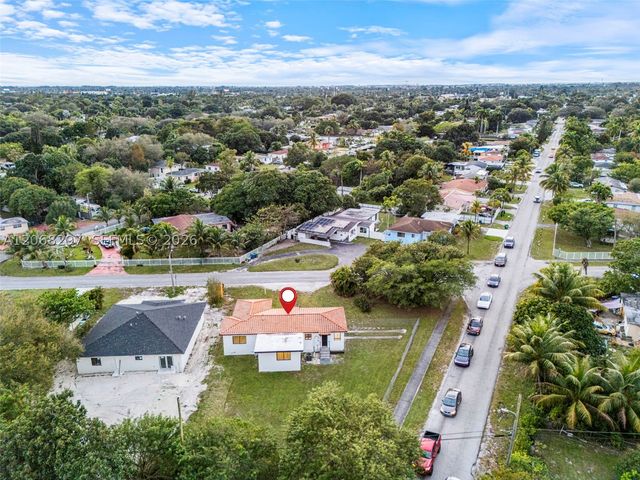 14545 Garden Dr, Miami, FL 33168