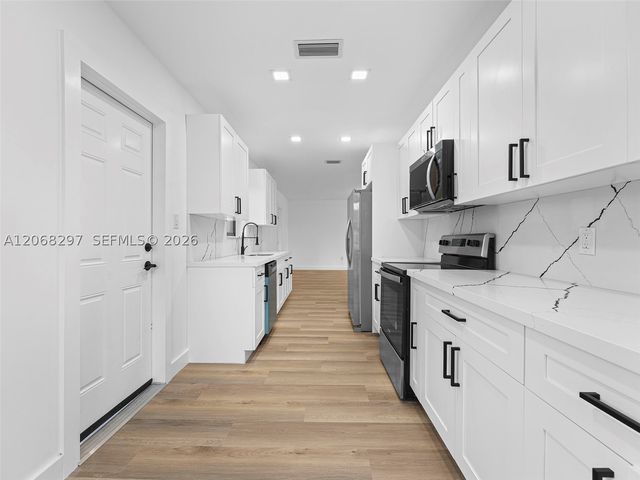 14545 Garden Dr, Miami, FL 33168