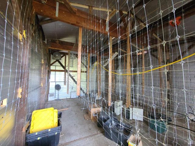 24450 Wattenburg Rd, Covelo, CA 95428