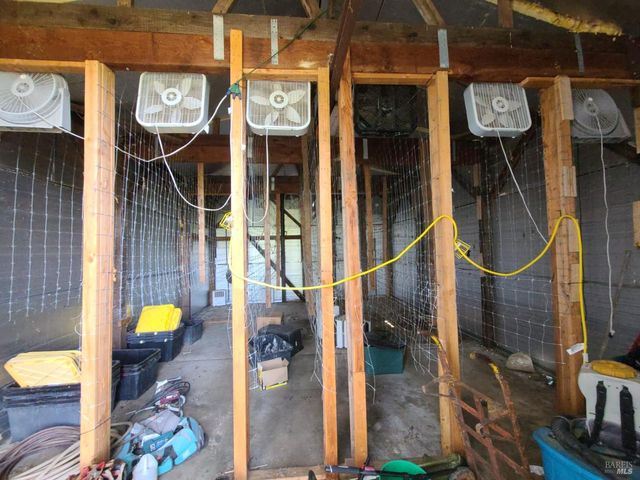 24450 Wattenburg Rd, Covelo, CA 95428