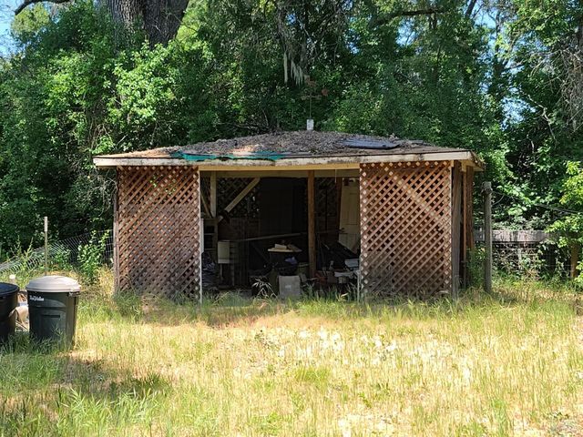 24450 Wattenburg Rd, Covelo, CA 95428