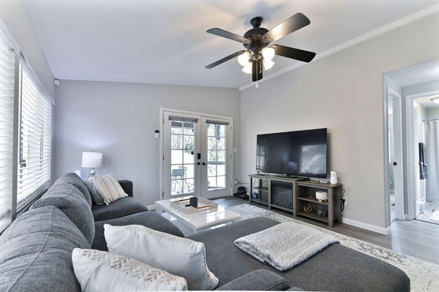5695 Old Emigrant Trl, Mountain Ranch, CA 95246