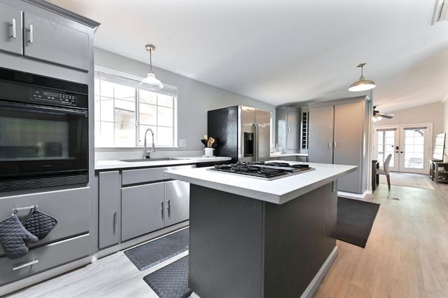 5695 Old Emigrant Trl, Mountain Ranch, CA 95246