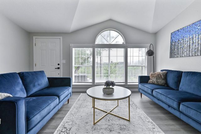 5695 Old Emigrant Trl, Mountain Ranch, CA 95246