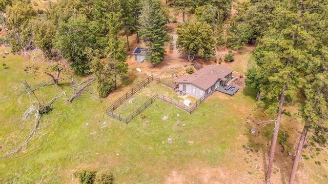 5695 Old Emigrant Trl, Mountain Ranch, CA 95246
