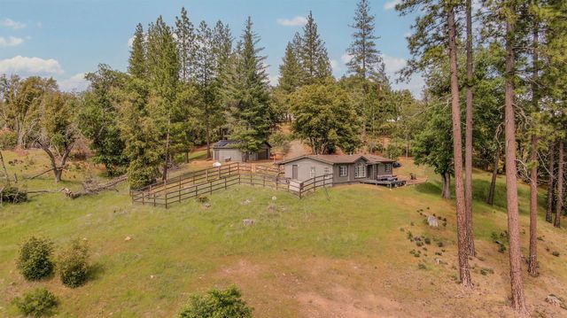 5695 Old Emigrant Trl, Mountain Ranch, CA 95246
