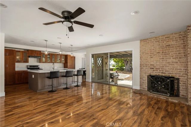 1532 Rainbow Dr., North Tustin, CA 92705