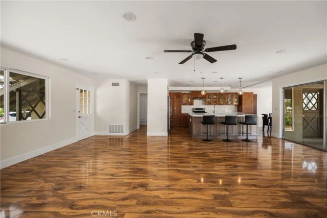 1532 Rainbow Dr., North Tustin, CA 92705