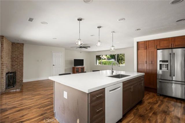 1532 Rainbow Dr., North Tustin, CA 92705